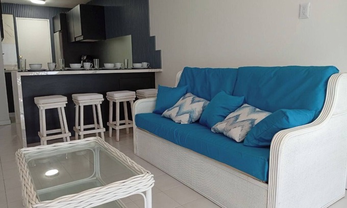 Margarita Island Apartamento | Margarita Island · Luxury 2BR Oceanview Apt w/Pool, Beach, Generator & Gym