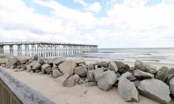 North Carolina Coast Villa | Margaritaville (2-Bedroom Villa) by RedAwning