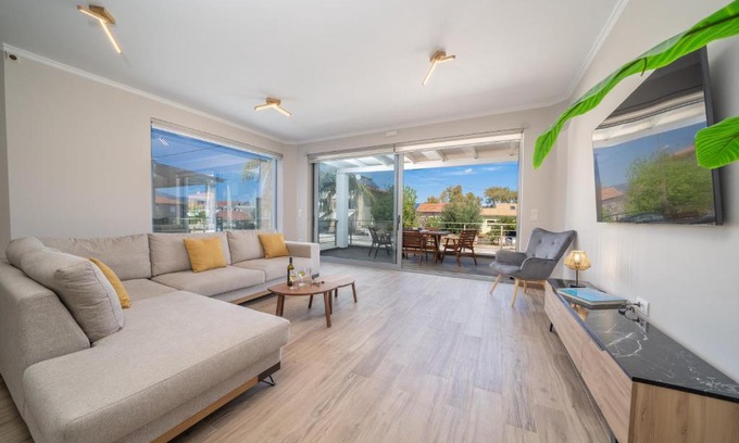 Karavomylos Apartamento | Maria Seaside Apartment