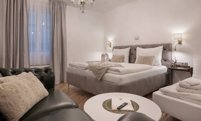 Mala Strana Apartamento | Welcome to Kaiserstein Palace Apartments – Luxury Living in the Heart of Prague
