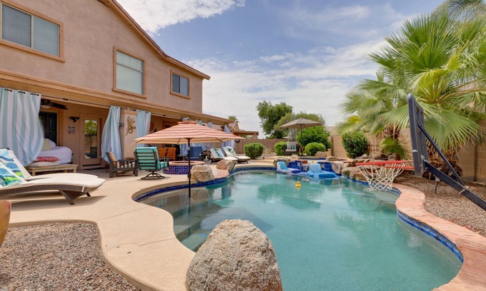 Maricopa Casa | Maricopa Desert Oasis: Fenced Yard w/ Hot Tub