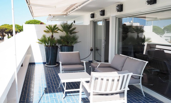 Le Grau-Du-Roi Apartamento | Marina & large terrace. Welcome to the Camargue!