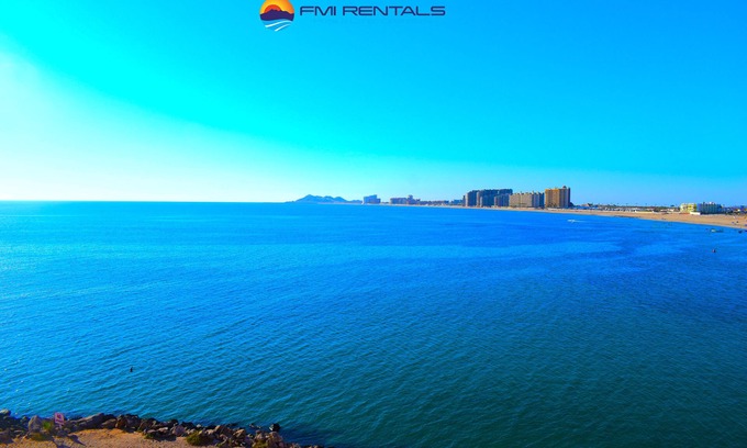 Bella Vista Condominio | Marina Pinacate B-402 (2 habitaciones / 2 baños) Por FMI Rentals.