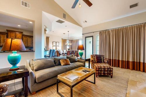 Lakeway Apartamento | Marina Village Cove 421