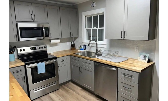 Aransas Pass Cabaña | Maritime Cottage - Cozy Coastal Getaway!