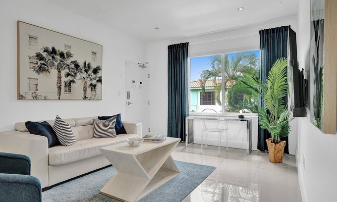 West Avenue Apartamento | Maritime Suite 2BD/2BA South Beach Villa Monaco