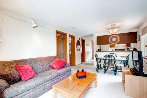 Warrior's Mark Casa | Mark IX #8 - Close to Town - Free Shuttle