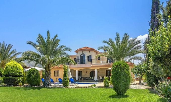 Ayia Marina Chrysochous Villa | Villa de lujo frente a la playa de Marlin - 4 habitaciones