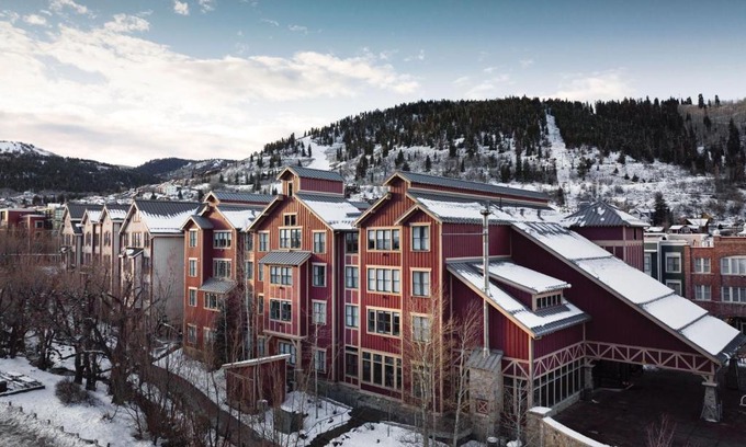 Downtown Park City Hotel | Marriott's Summit Watch