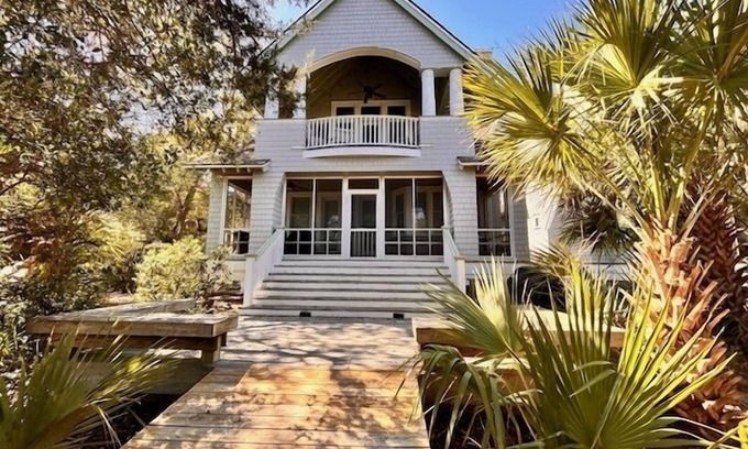 Keepers Landing Casa | Marsha Marsha Marsha 4 Bedroom Marsh front, Dock, Gorgeous Views. Sleeps 12!