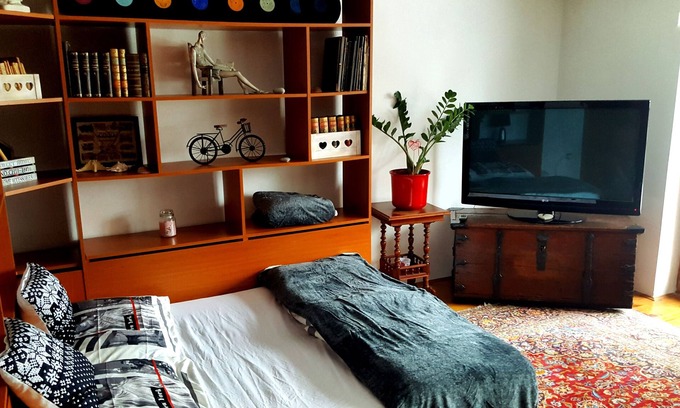 Martin Apartamento | Apartamento de Martin bajo las montañas