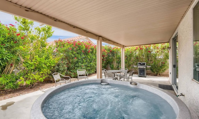 Spring Valley Casa | Marvelous 3 Bedroom With Spa