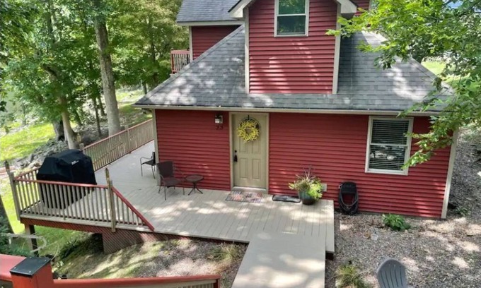 Meadow Bridge Casa | Mary’s Place- New River Gorge National Park and Preserve Rest, Relax, Rejuvenate