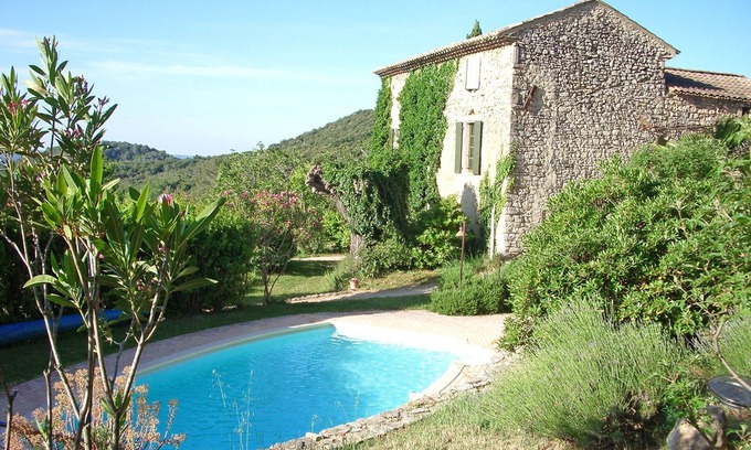 Saint-Nazaire Casa | Gran Casa 17 siglo, 8-10 personas, piscina privada en Provence