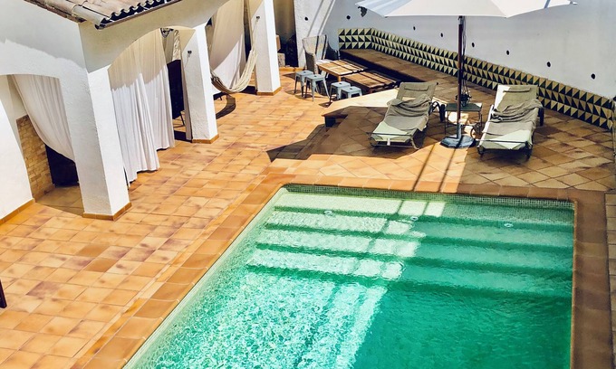 Sant Cugat del Valles Apartamento | Apartamento de invitados en casa mediterránea con jardín y piscina en Collserola