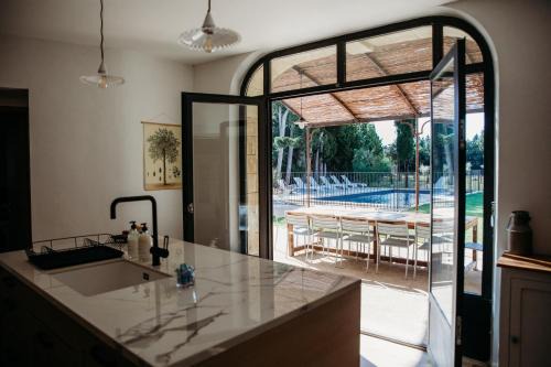 Chateaurenard Casa | Mas des Ecoliers - Ecochic family farmhouse