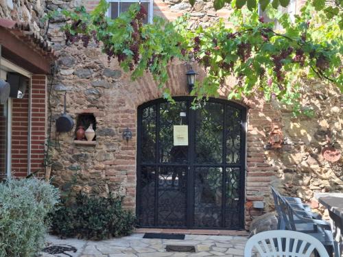 Montauriol Cama Y Desayuno | Mas des Olivettes