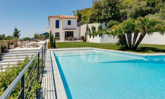 Grasse Villa | Mas Du Duc - Tres Habitaciones Villa, Capacidad 8