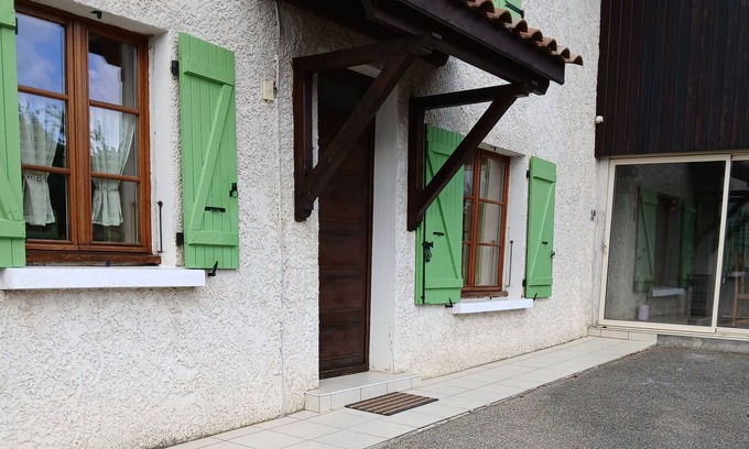 Saint-Julien-de-l'Herms Casa | "mas du mayoussier" with private garden