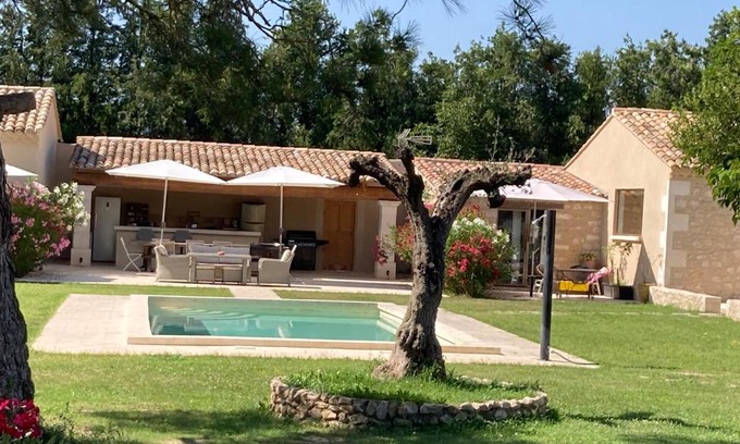 Saint-Andiol Cama Y Desayuno | Mas Galinette