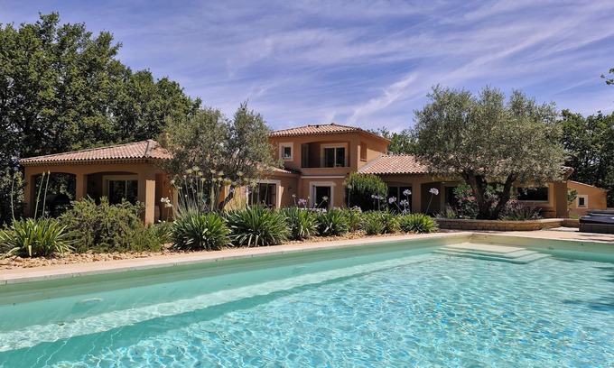Pernes-les-Fontaines Villa | Mas Libertino