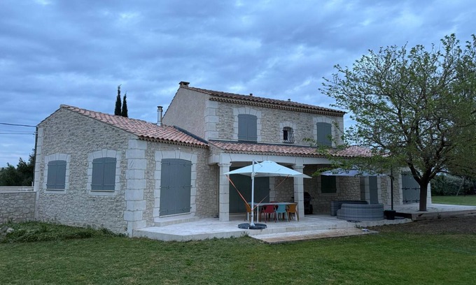 Arles Otro | MAS Luxueux