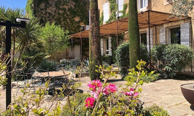 Entraigues-sur-la-Sorgue Cabaña | Domaine de la Dragonette-Gîte-Baño Privado