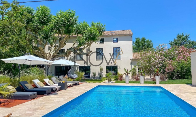Le Thor Otro | Mas Provençal Rénové de 400m² sur 5000m² de Terrain Avec Piscine !