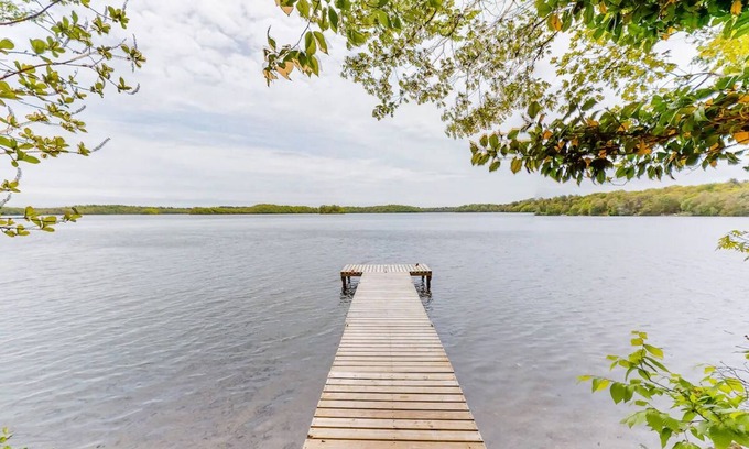 Mashpee Cabaña | Mashpee Heaven Lake front