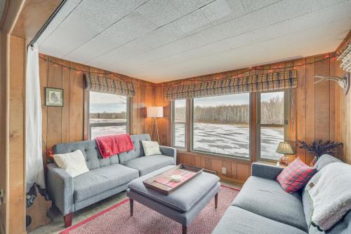 Mason Casa | Mason Cabin with Private Dock on Marengo Lake!