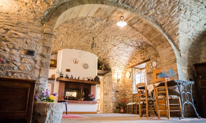Agnone Cama Y Desayuno | Masseria Acquasalsa Agnone Masseria en pietra Appartamento Taverna