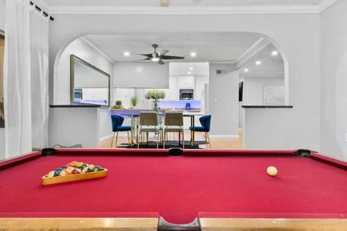Serra Mesa Casa | Massive 5BR Resort Style Retreat with Heated Pool