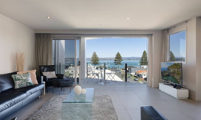 Mount Maunganui Apartamento | Massive apartment with huge views!