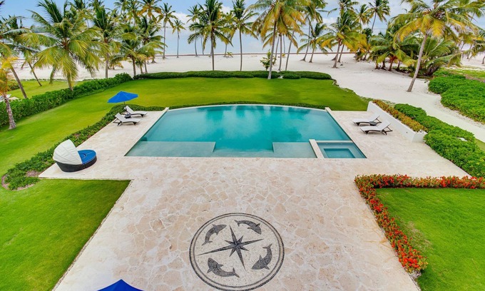 Punta Cana Casa | Massive Beachfront Palace with Chef and Butler