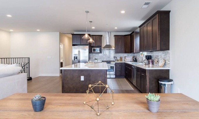 Visitacion Valley Casa | Massive Stylish Home in an Amazing Location in San Francisco!