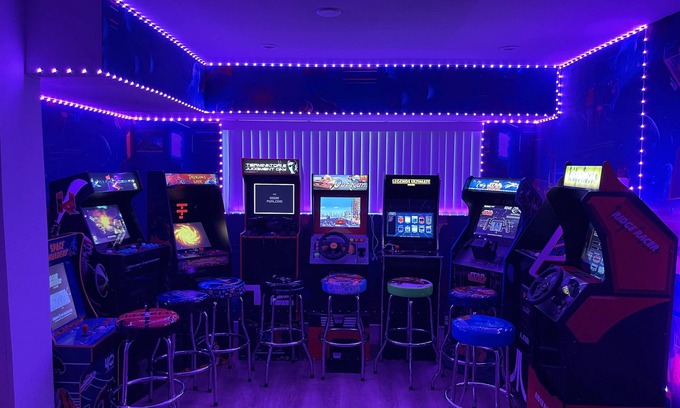 Pacifica Casa | Massive Themed 5BR w/ Game Room/Hot Tub/Pool Table