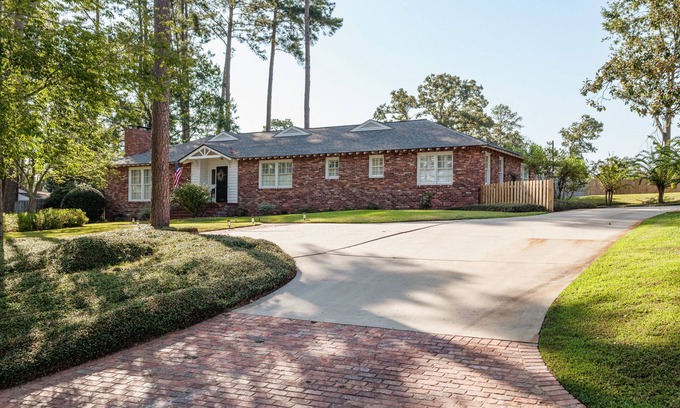 Murray Hill Casa | Masters Rental - Beautiful 3 bed/2 bath home minutes from the Augusta National