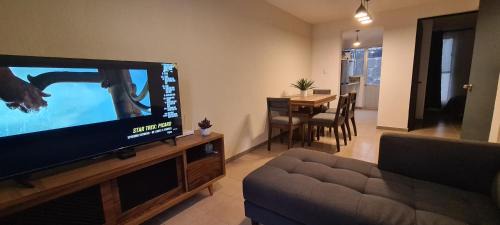 Leon Casa | Mateo's House