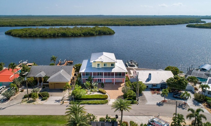 Matlacha Casa | Cape Coral / Matlacha - Kokopelli Beach House - relájese, es el estilo de vida de su isla