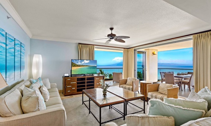 Kaanapali Condominio | Maui Resort Rentals: Honua Kai – Incredible 11 Bedroom Oceanfront Gem, Over 7200 combined Sq. Ft. w/ Built-in Viking B.B.Q.!