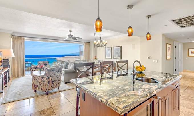 Honokowai Condominio | Maui Resort Rentals: Honua Kai – 6 Total Bedrooms, 9th Floor Stunning Deluxe Ocean Views!
