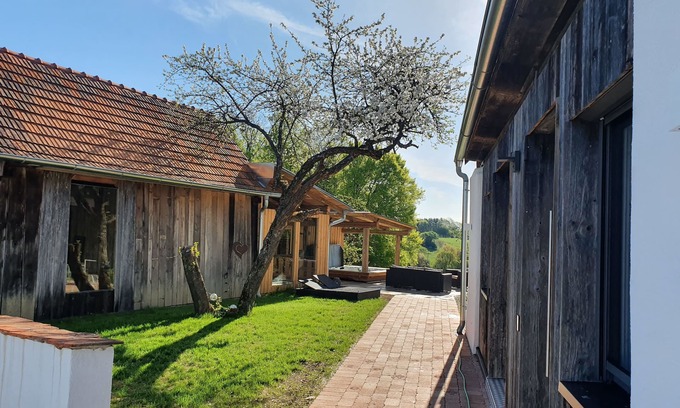 Sankt Margarethen an der Raab Apartamento | "Max" in the feel-good oasis on the Trausdorfberg - with sauna/whirlpool