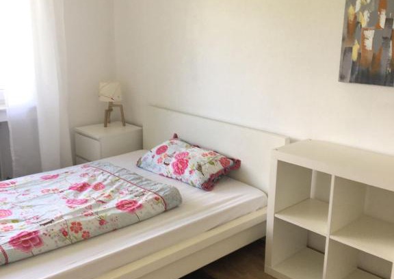 Vordereifel Casa | Mayen, Im Möhren, Privatzimmer Nr1, Waldrand, nähe Nürburgring & Burg Eltz, Gemeinschaftsbad