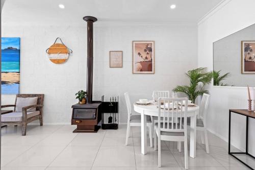 Maylands Casa | Maylands Coastal Vibe By Home2bnb