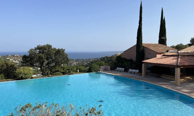 Les Issambres Apartamento | Mazet adjoining the Domaine du Haut des Issambres