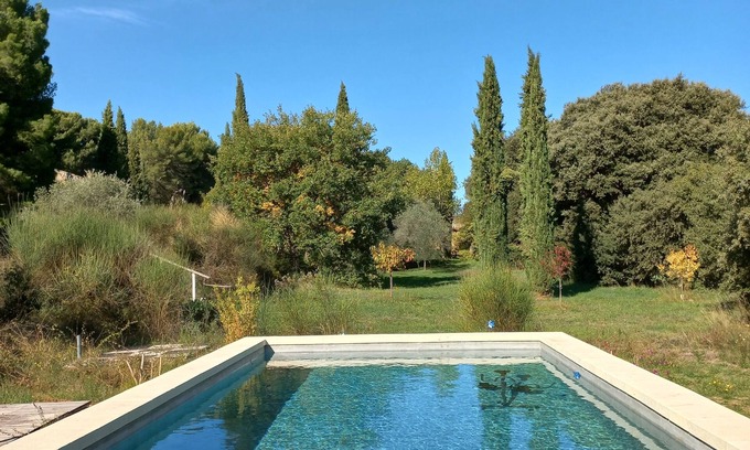 Lambesc Otro | Mazet in a family hamlet