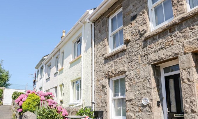 Chysauster Casa | Mazey Cottage