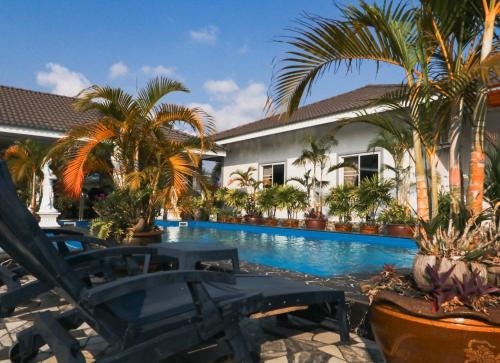 Phe Casa | MB House Resort