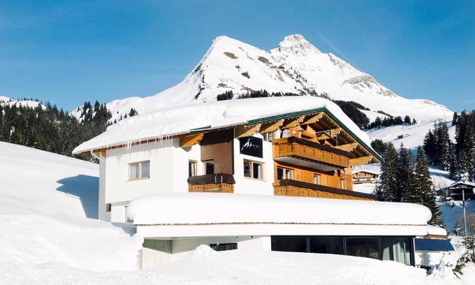 Steeg Apartamento | MBZ Birg 1414
