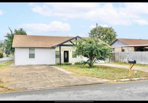 McAllen Casa | McAllen Home Pecan Bicentennial